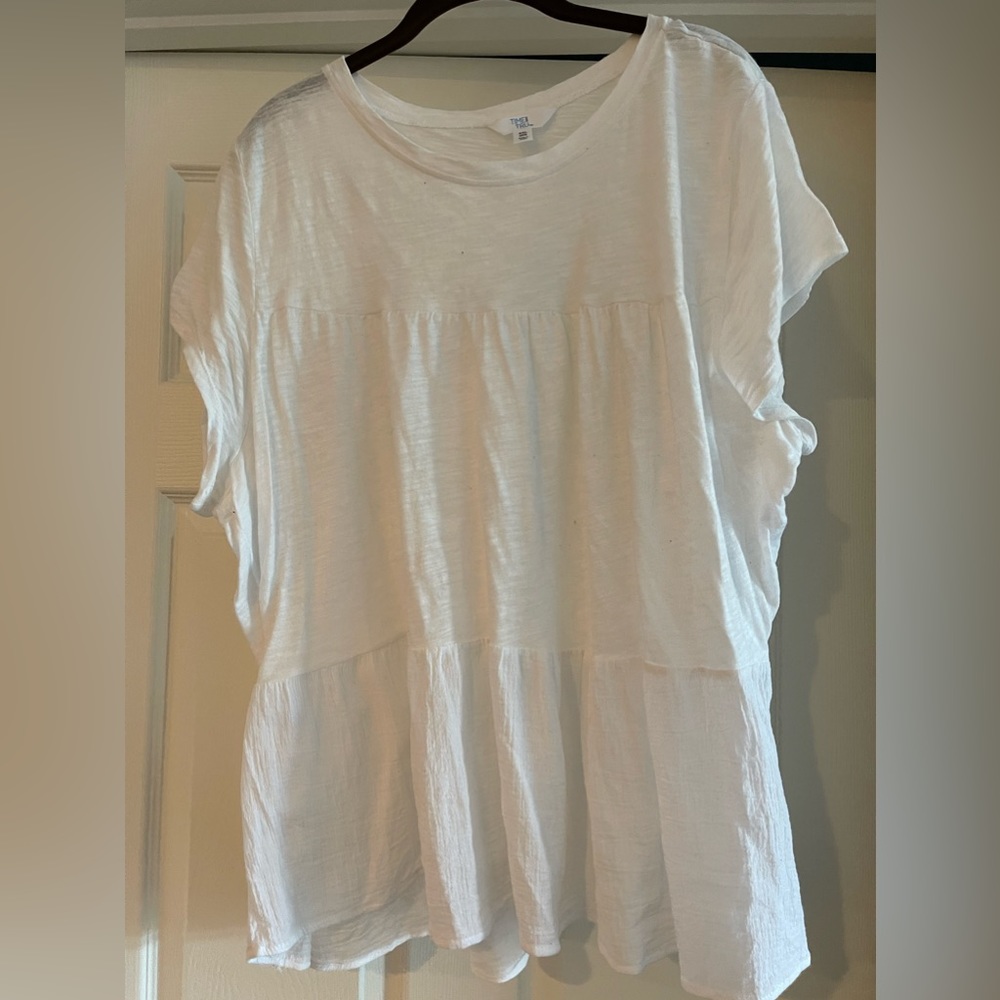 White Flow Tee